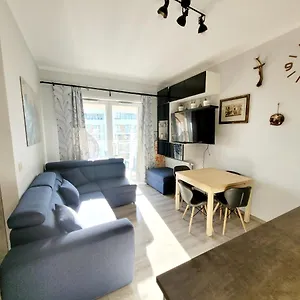 Red Park Apartament Z Panoramą Miasta Apartament